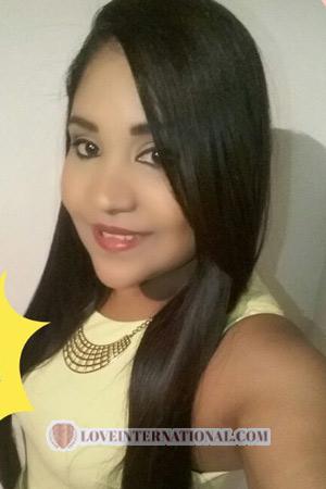 176261 - Joselin Age: 34 - Colombia