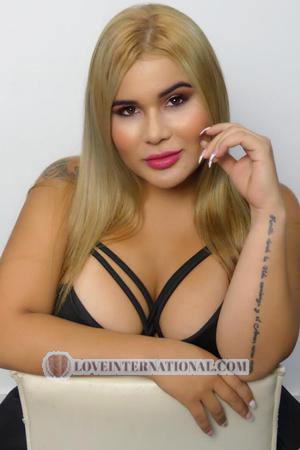 186566 - Marlin Age: 32 - Colombia