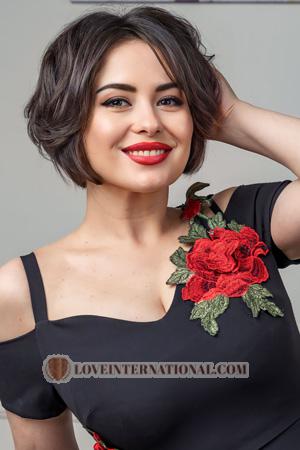 214277 - Nadiia Age: 32 - Ukraine