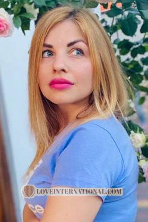 221775 - Alina Age: 34 - Ukraine