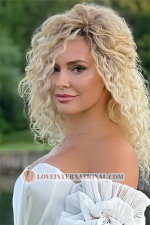 222273 - Victoria Age: 52 - Ukraine