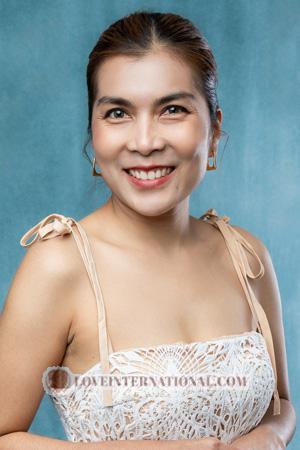 Ladies of Samut Sakhon