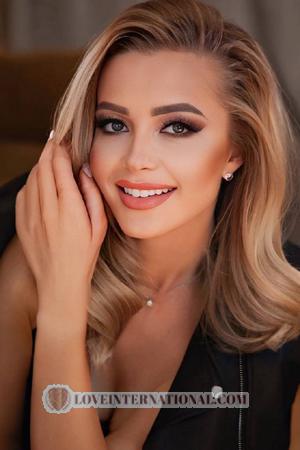 223099 - Alla Age: 33 - Ukraine