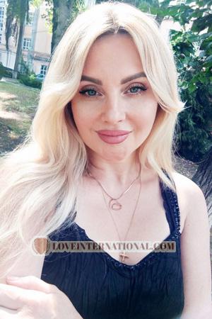 223177 - Lana Age: 55 - Ukraine