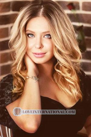 223240 - Nikolina Age: 38 - Ukraine