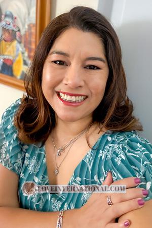 223423 - Mirna Age: 49 - USA