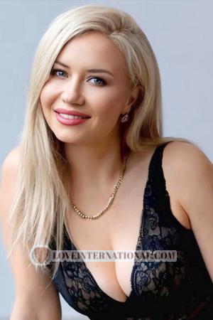 223642 - Elena Age: 45 - Ukraine