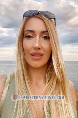 223689 - Olesya Age: 44 - Ukraine