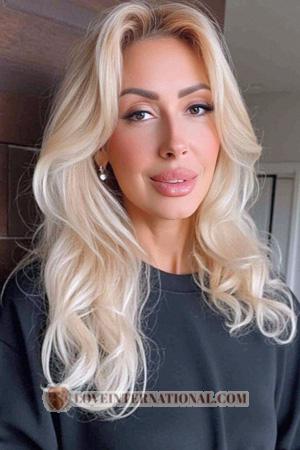 224034 - Anastasiya Age: 40 - Ukraine