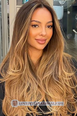 224384 - Lara Age: 27 - Brazil