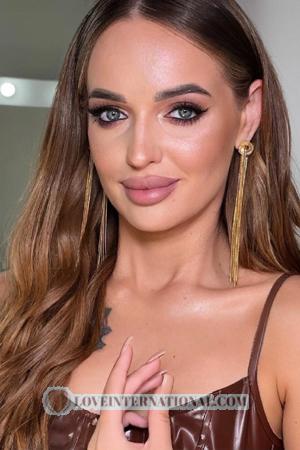 224787 - Viktoriia Age: 25 - Ukraine