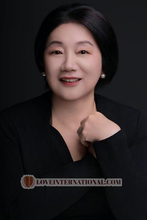 225544 - Samantha Age: 51 - China