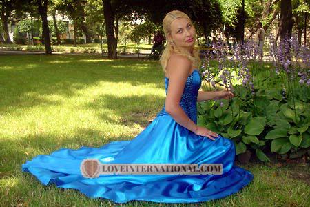 63212 - Elena Age: 37 - Ukraine