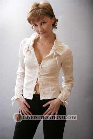 74805 - Yulia Age: 34 - Russia