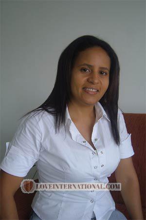 79146 - Liliana Age: 40 - Colombia