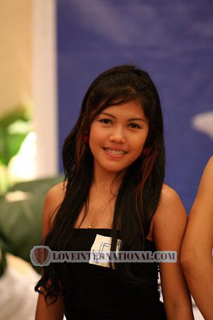 women-of-philippines-083