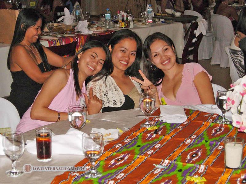 philippine-women-38